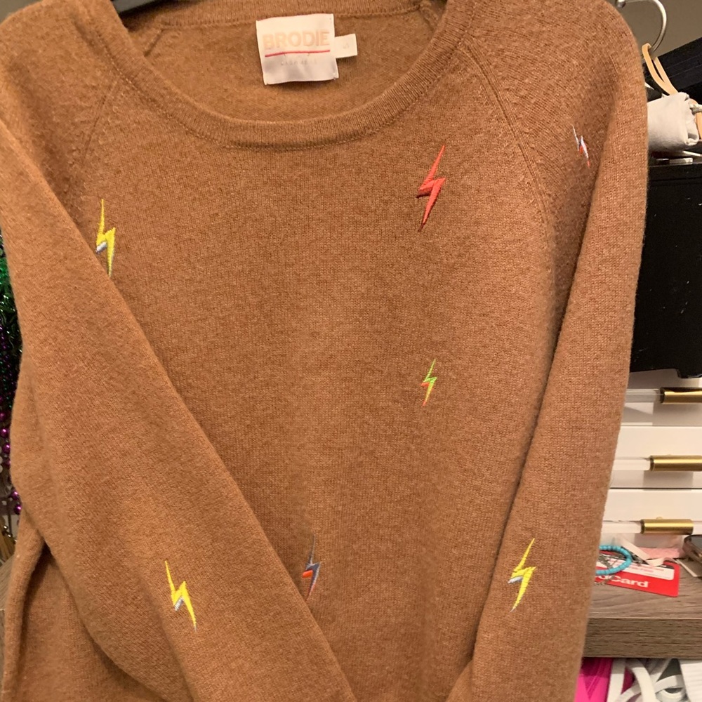 Brodie Cashmere Bolt Sweater